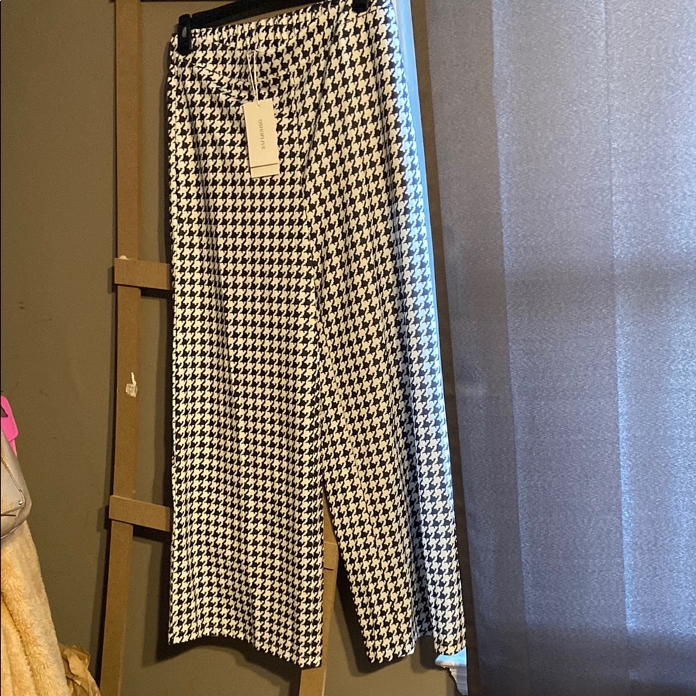 Wide leg trousers